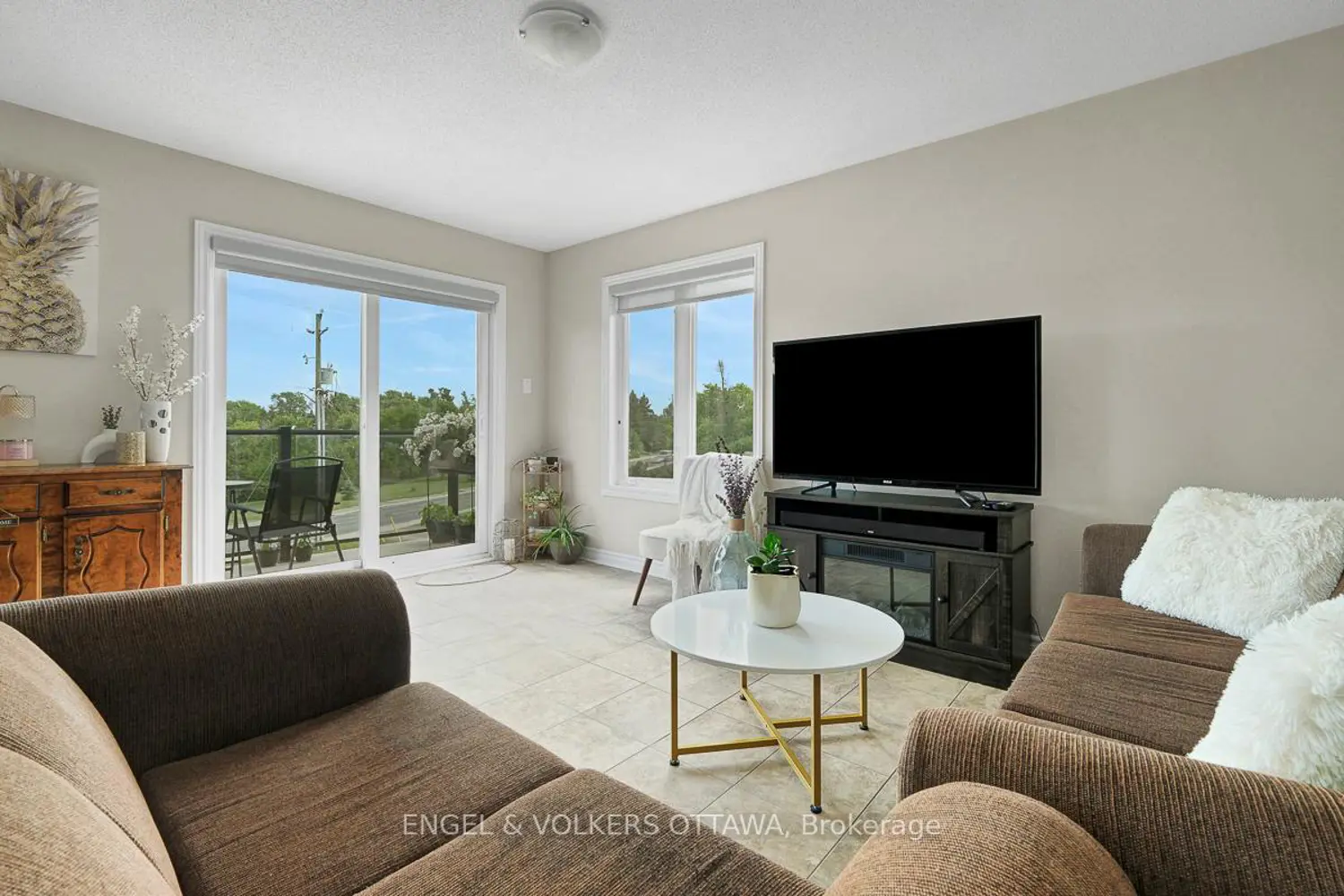 38 Charles Street 202 photo 3