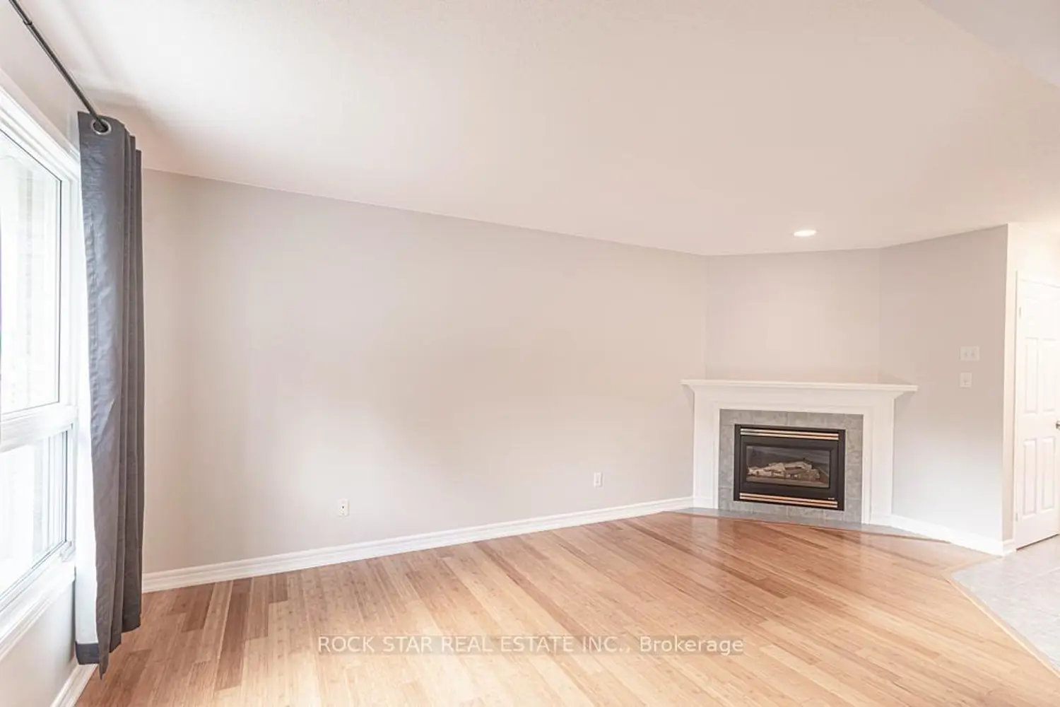 9872 Florence Street photo 5