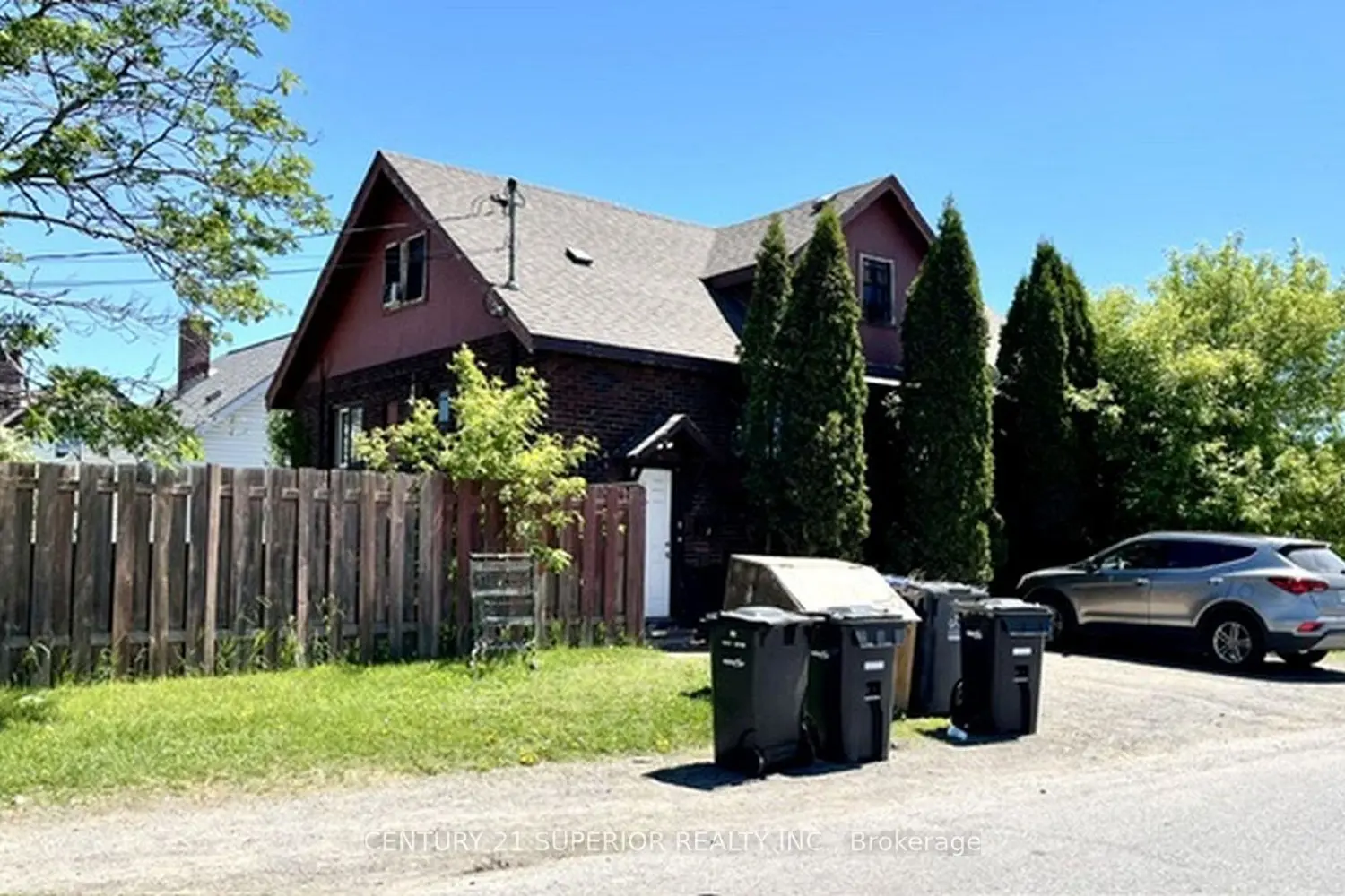 279 Frederica Street photo 2