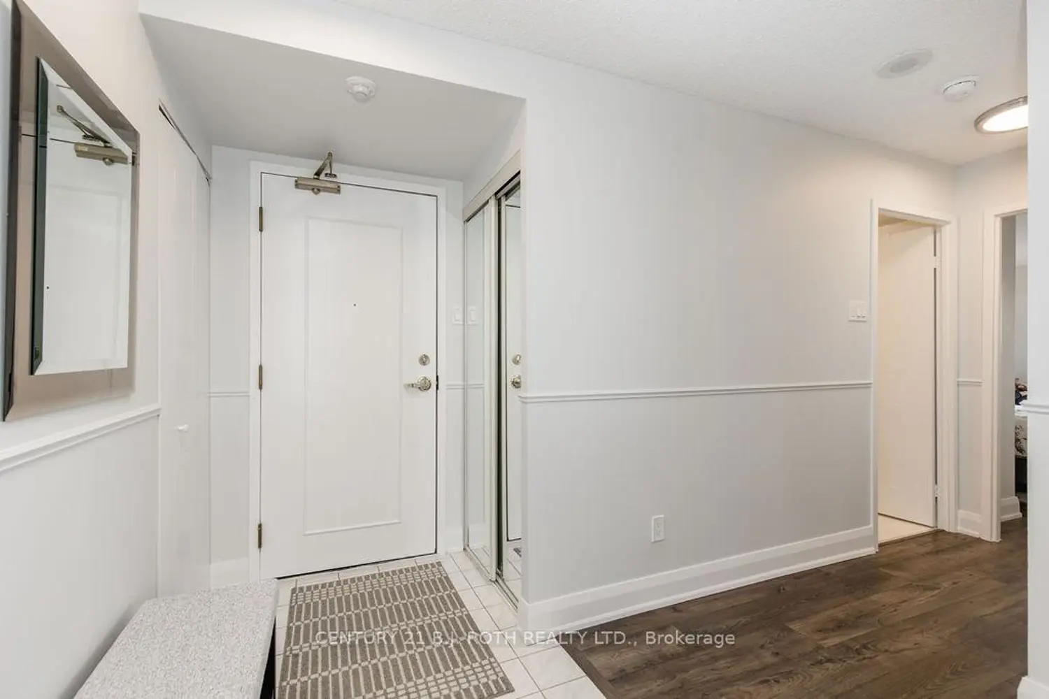 75 Ellen Street 1104 photo 4