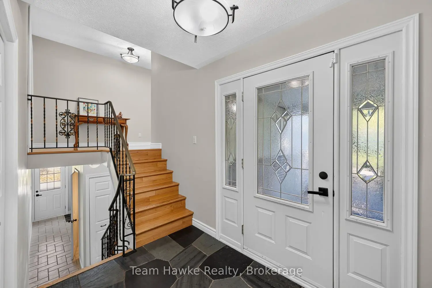 321 Glenbrook Drive photo 3