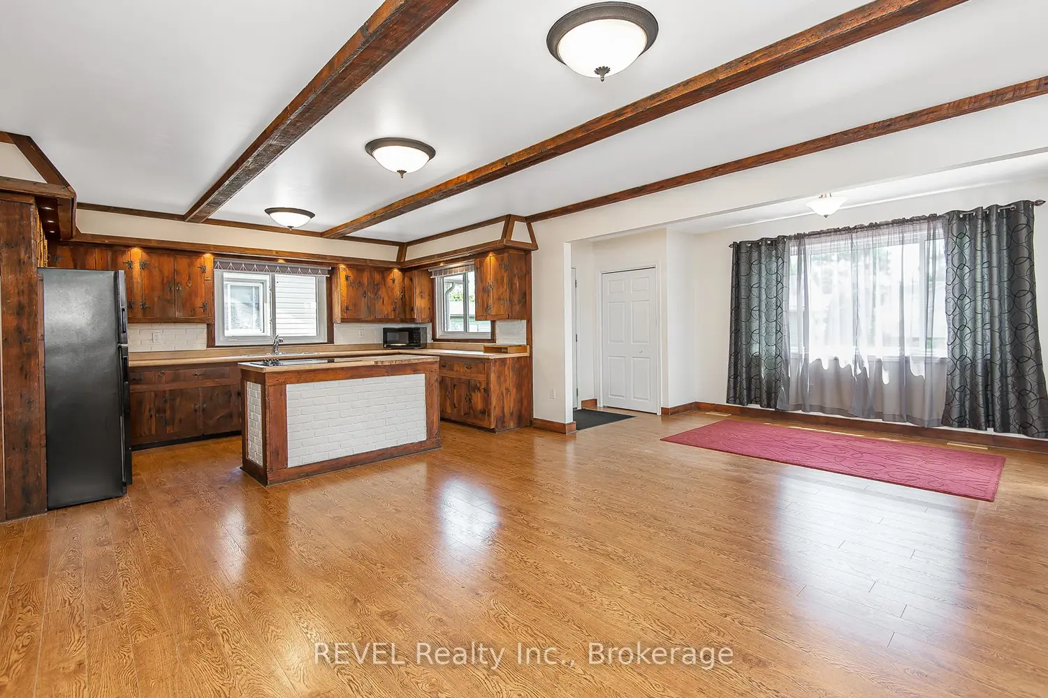 373 Hennepin Avenue photo 3