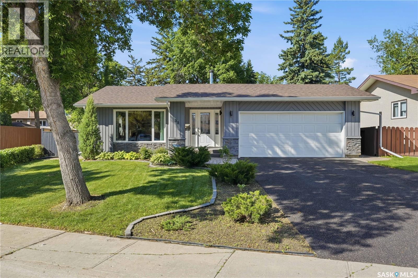 35 Penfold Place, Regina, SK, S4V0J7