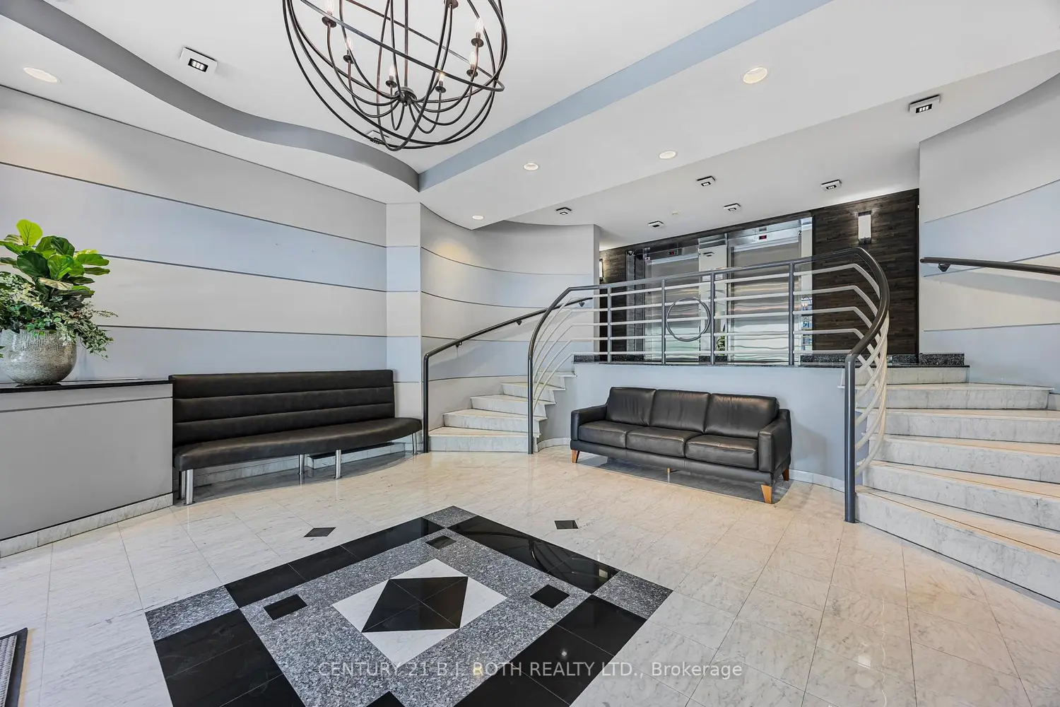 75 Ellen Street 711 photo 4