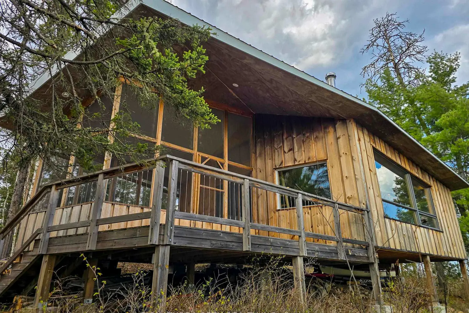 564 Hematite Road photo 3