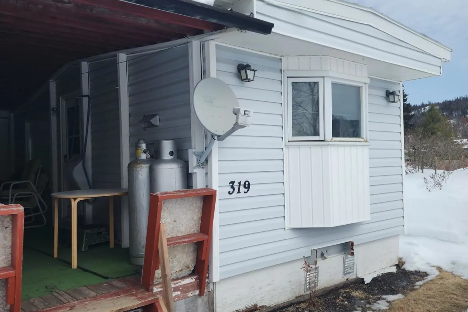 319 Walker Street photo 2