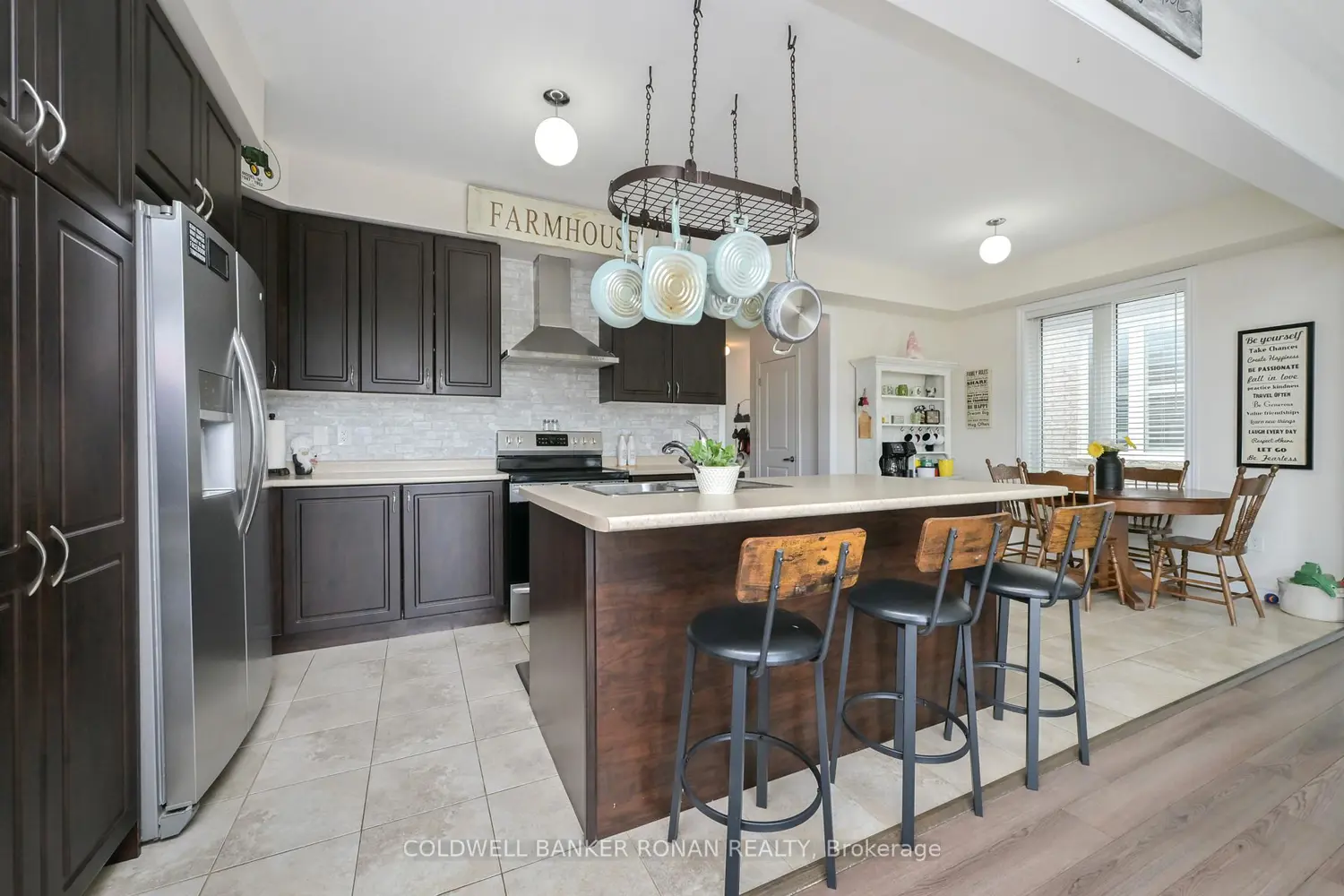 73 Wagner Crescent photo 5