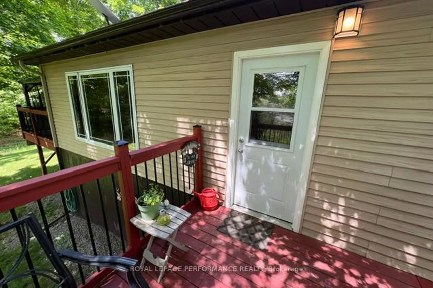 253 Lacourse Lane photo 2