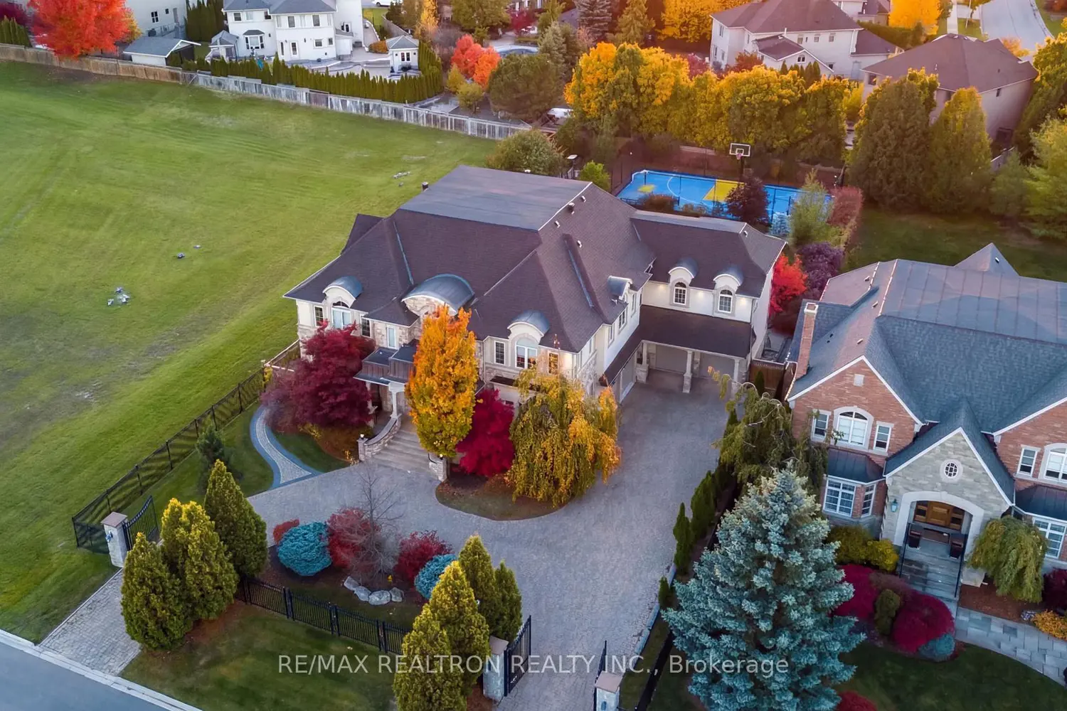 80 Callaway Court photo 2