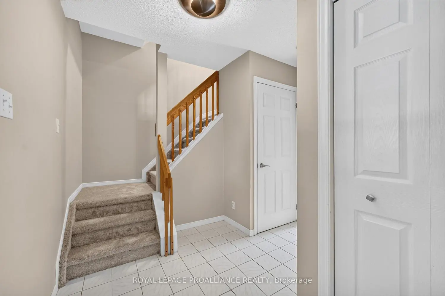 80 Rothbury Crescent photo 3
