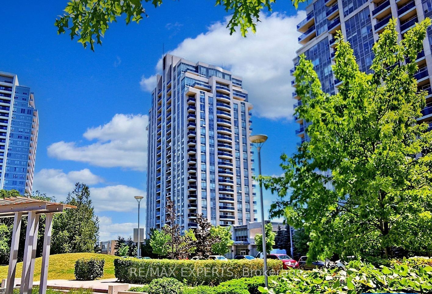 1012-7 North Park Road, Vaughan, ON, L4J 0C9