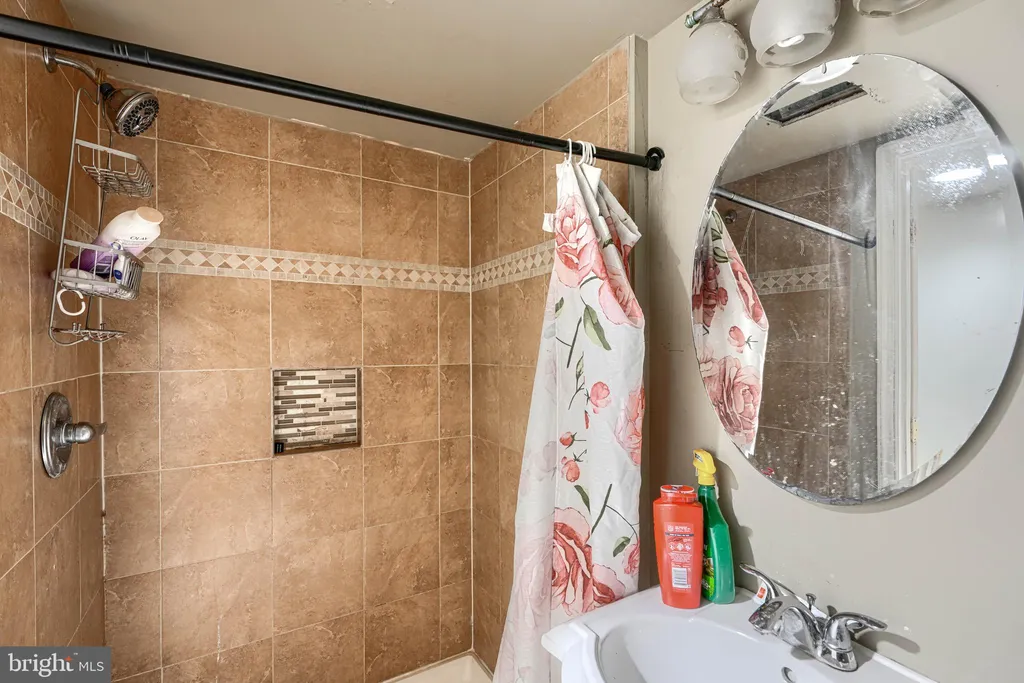 1810 Hollydale Road, Fort Washington, MD 20744