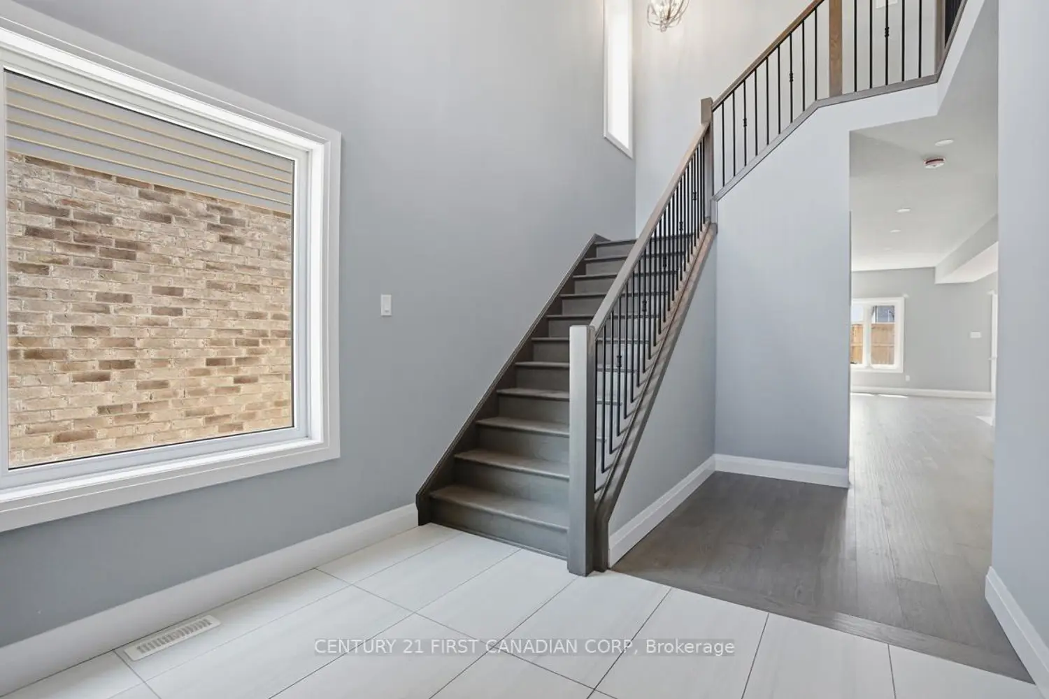2775 Oriole Drive photo 4