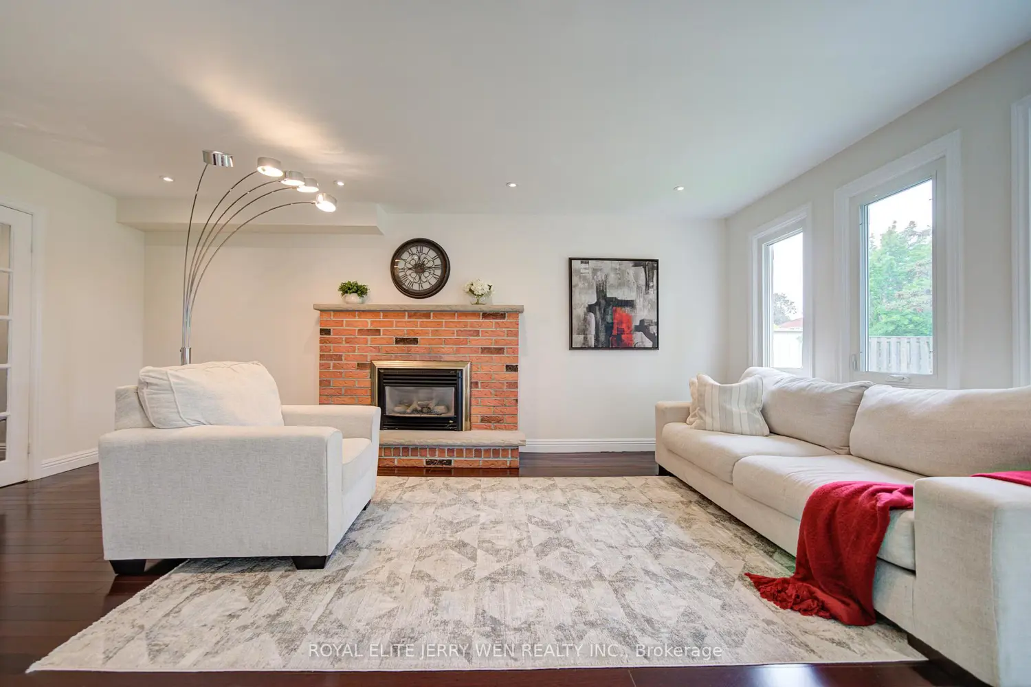 70 Bronte Road photo 3
