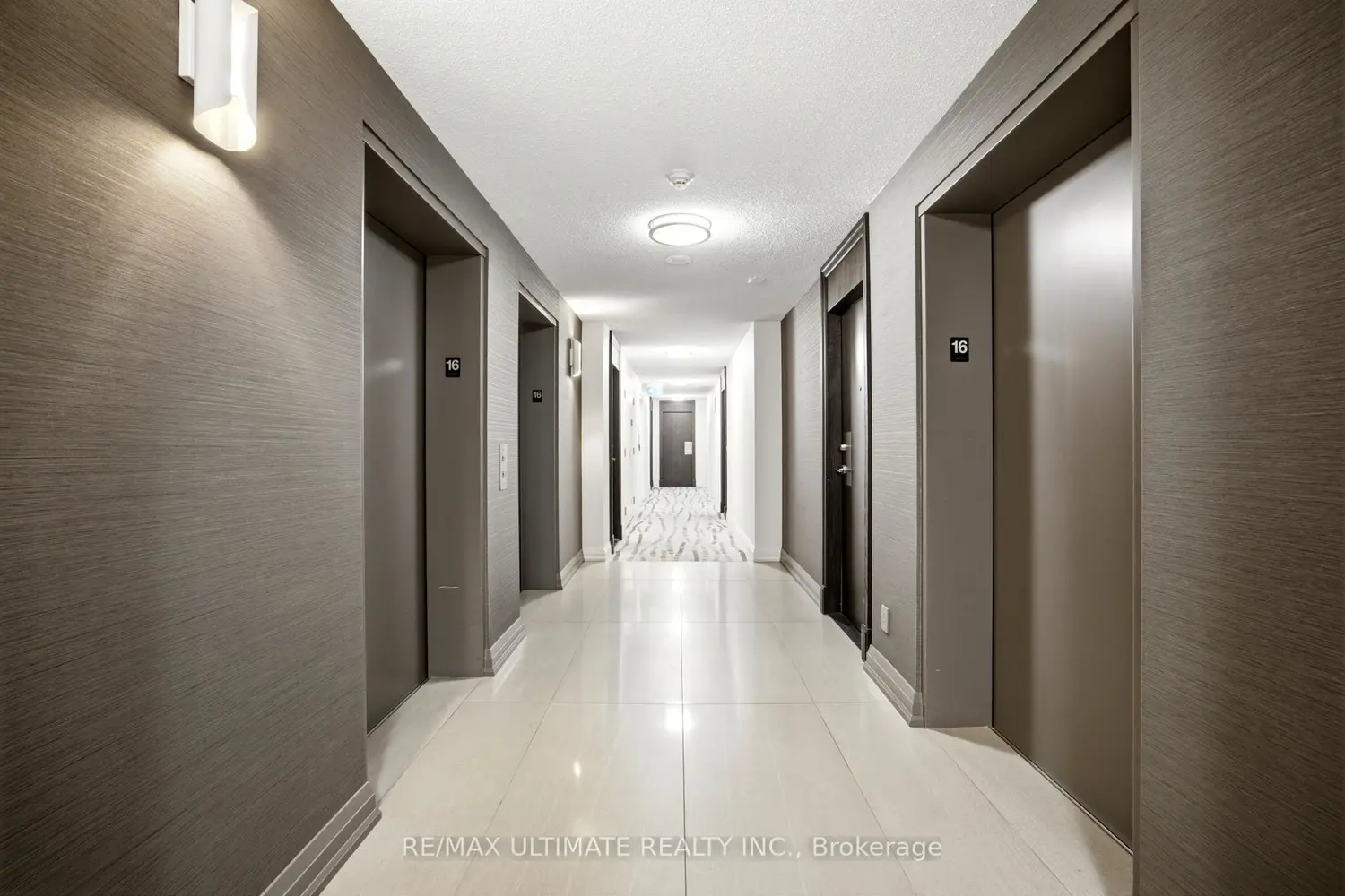 3 Michael Power Place 1603 photo 2