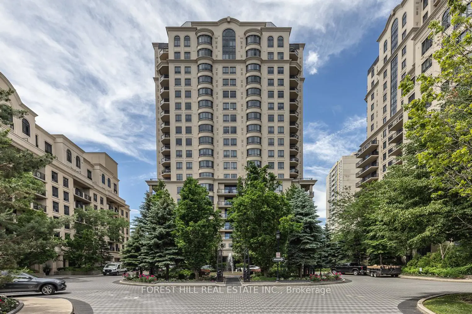 662 Sheppard Avenue 906C