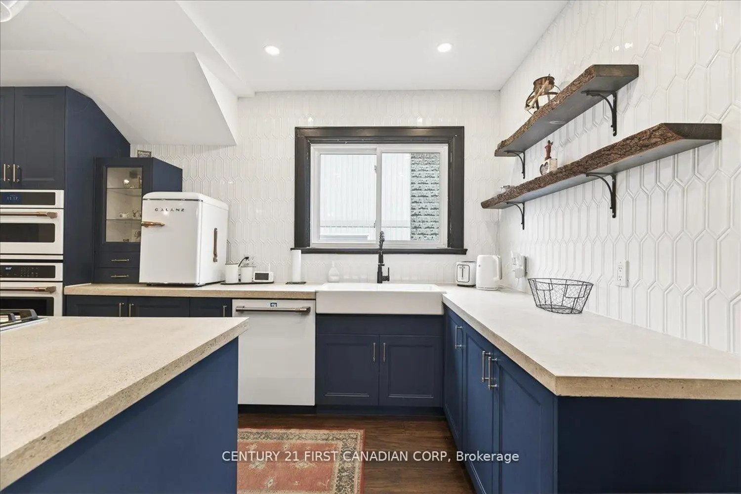18 Colborne Street photo 4