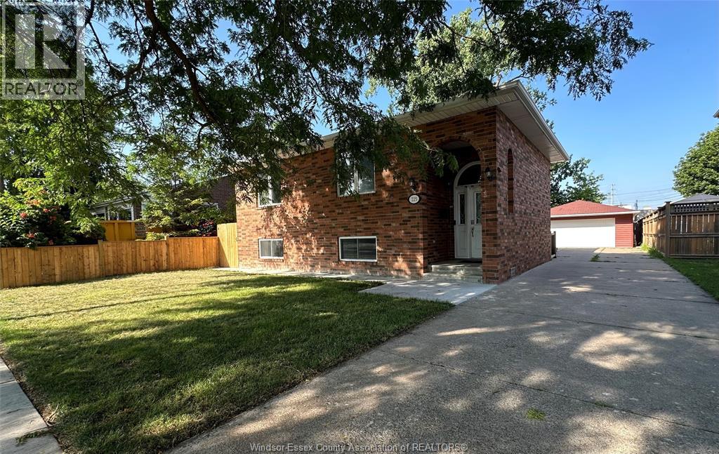 225 Frank Avenue, Windsor, ON, N8S3N7
