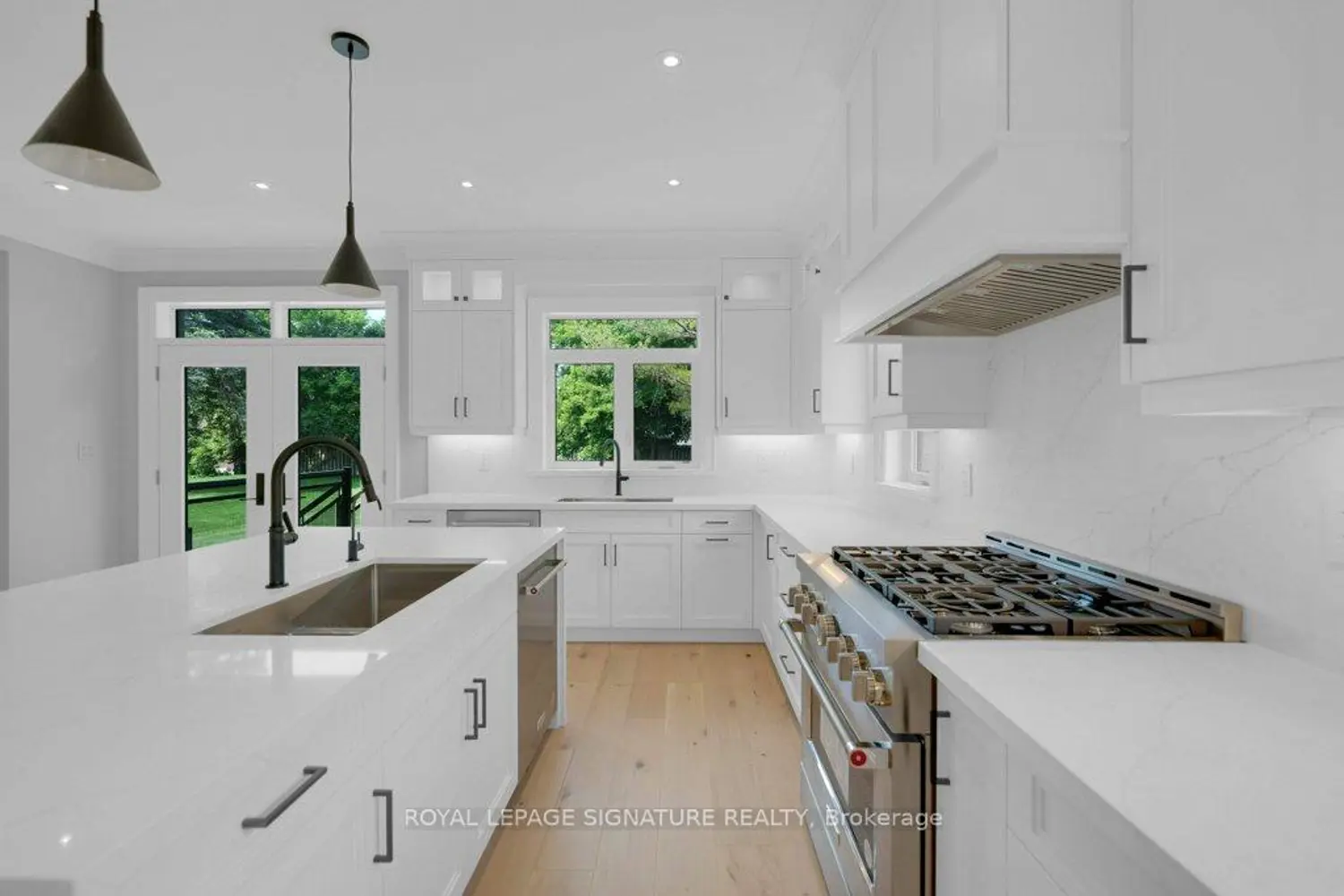 92 Howard Road photo 4