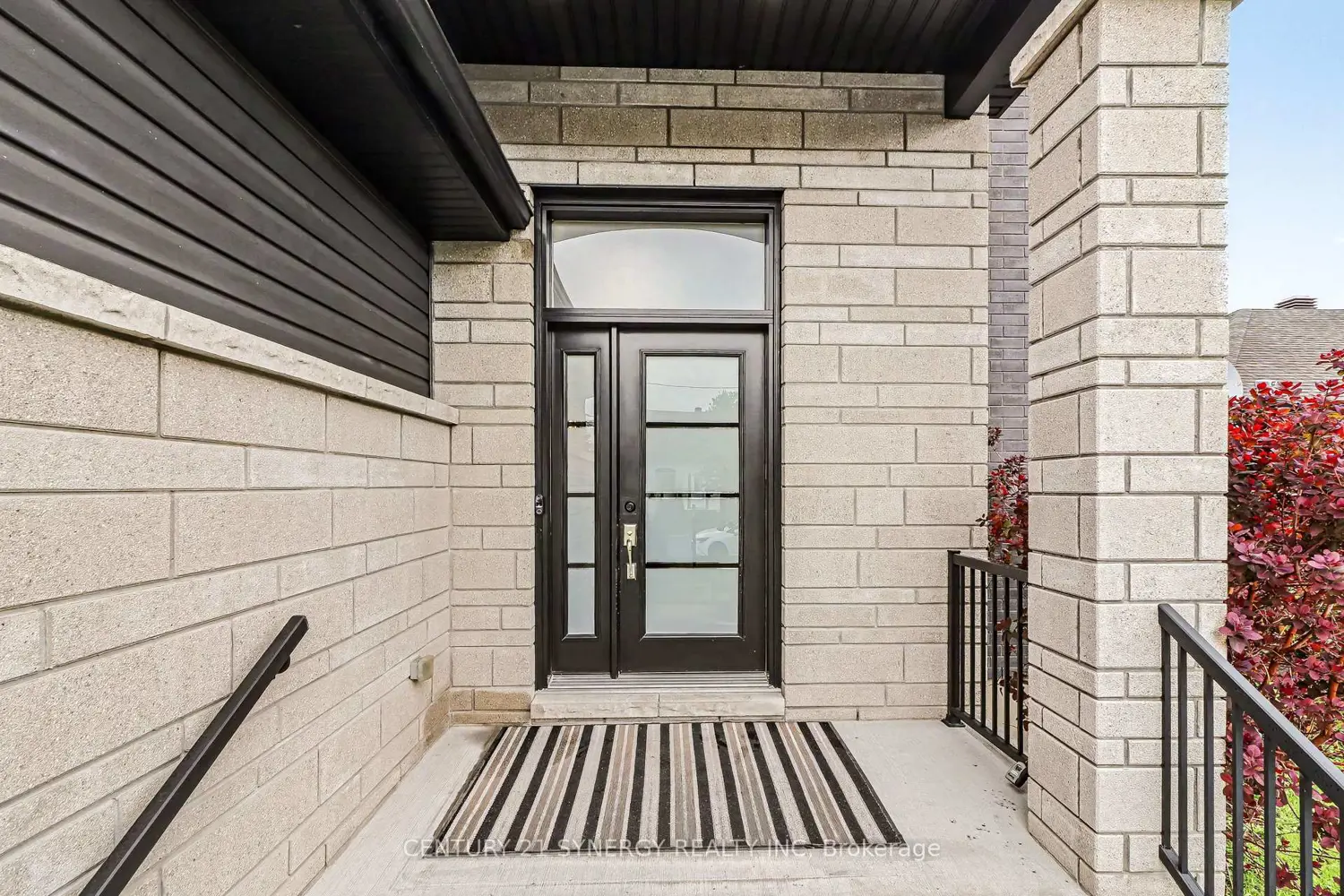 754 Saint Joseph Street photo 3