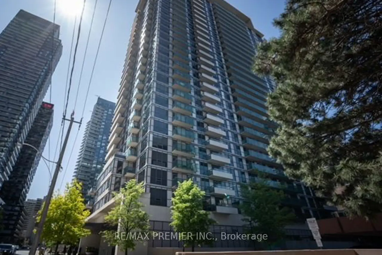 70 Roehampton Avenue 2315