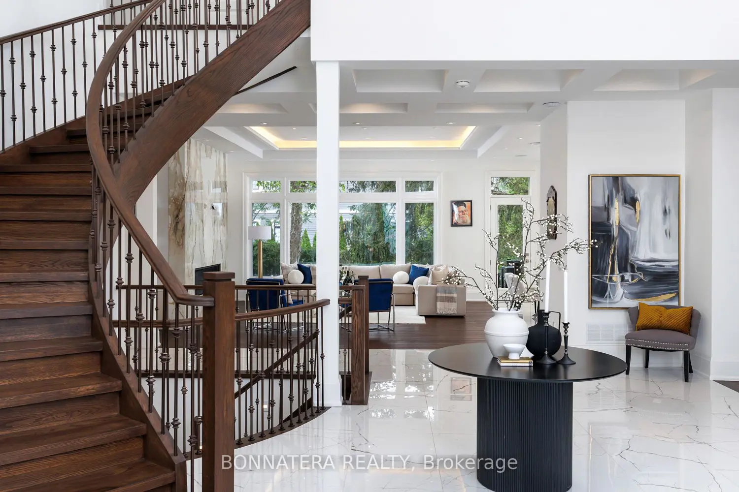 1042 Bridge Road photo 2