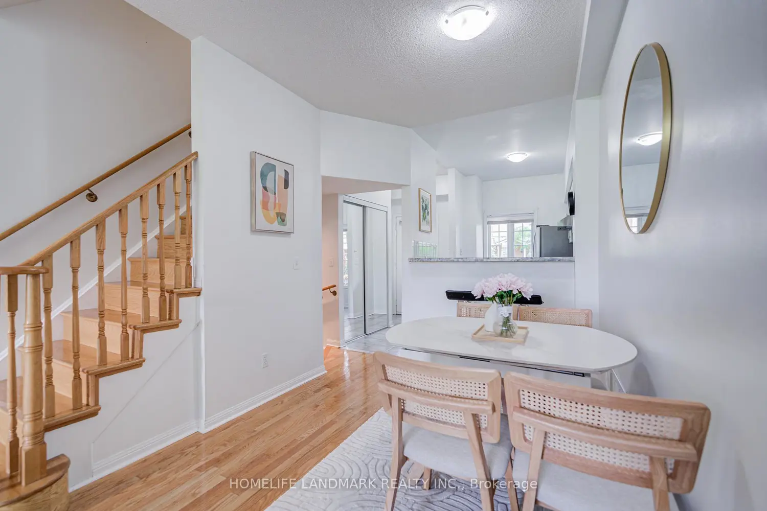 10 St Moritz Way 6 photo 5