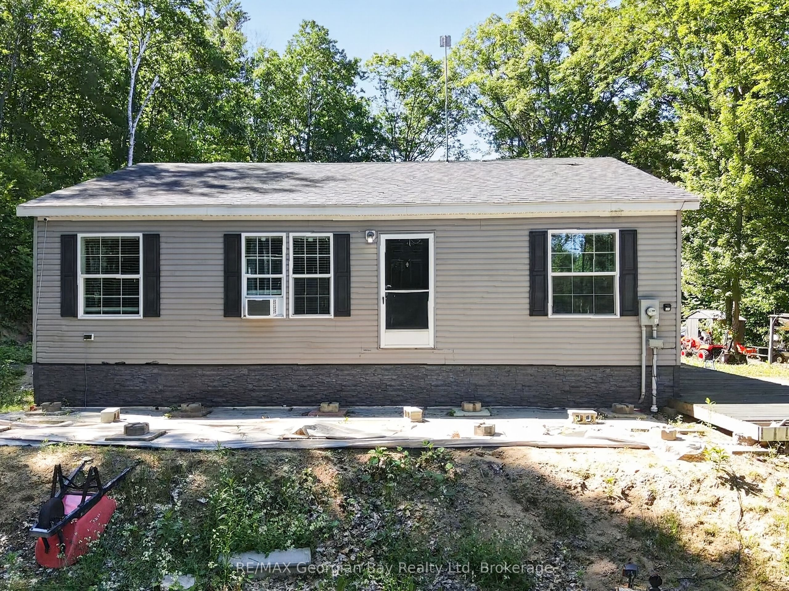 927 Vindin Street, Midland, ON, L4R 4L9