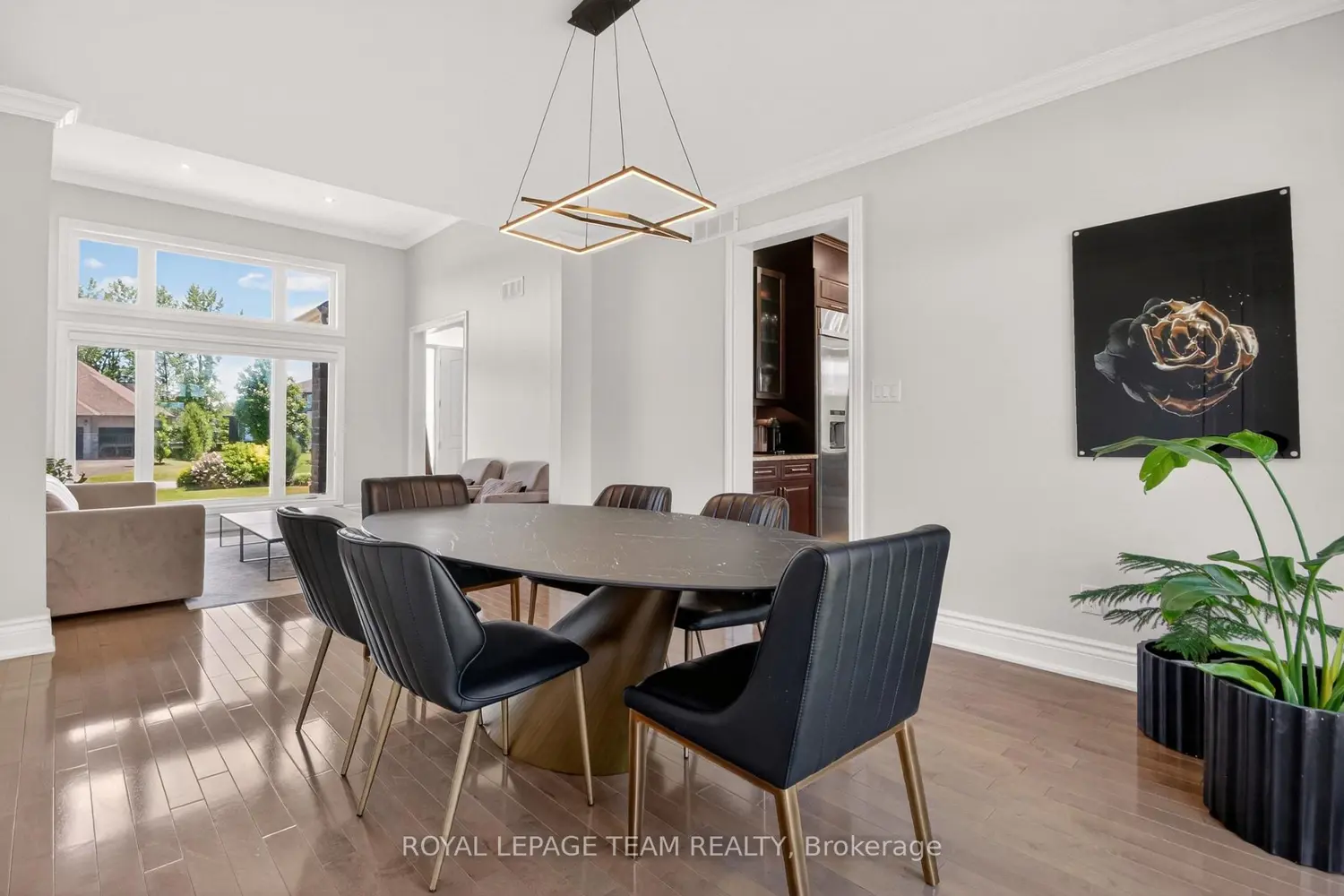 520 Leimerk Court photo 4