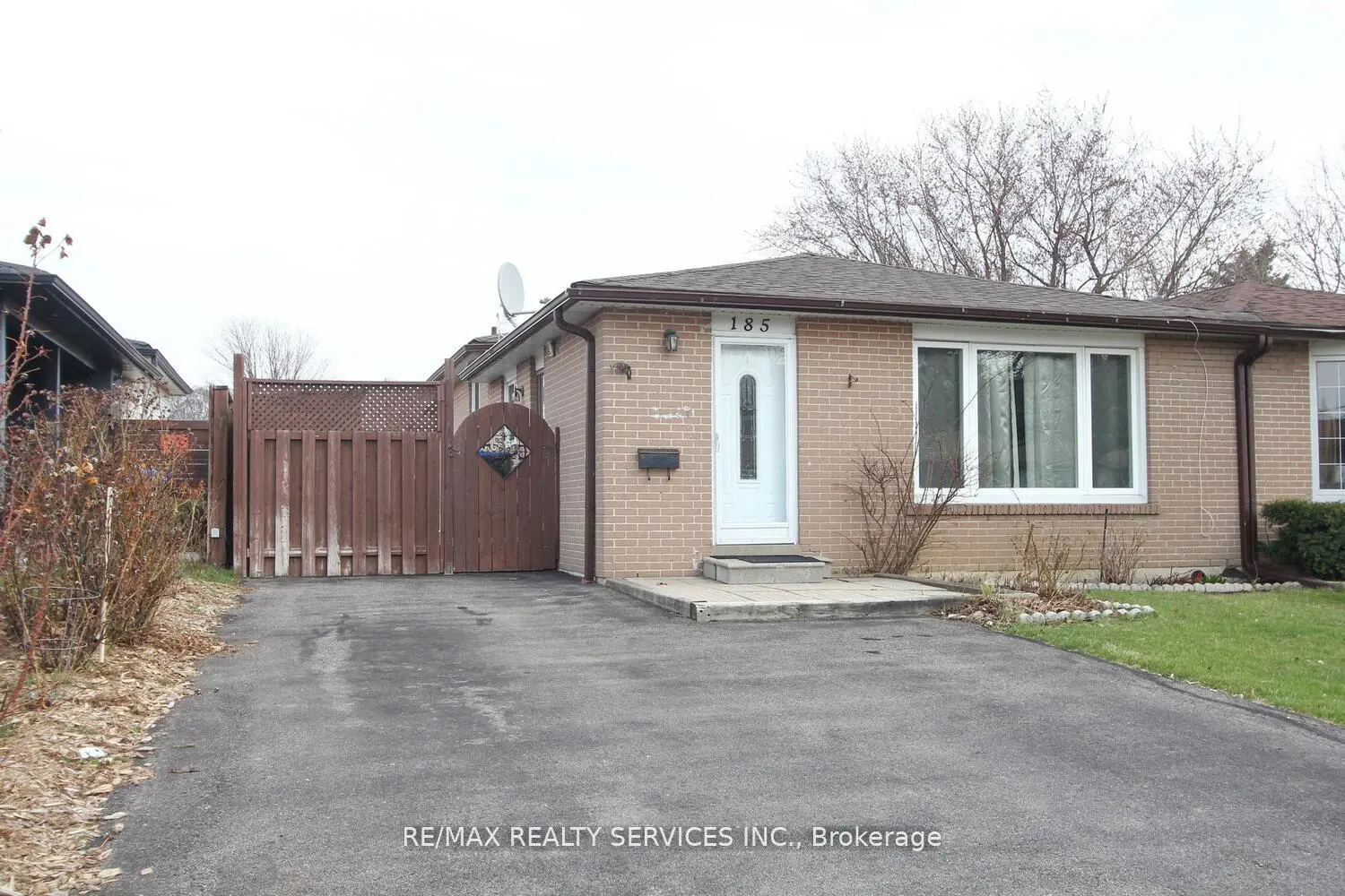185 Earnscliffe Circle