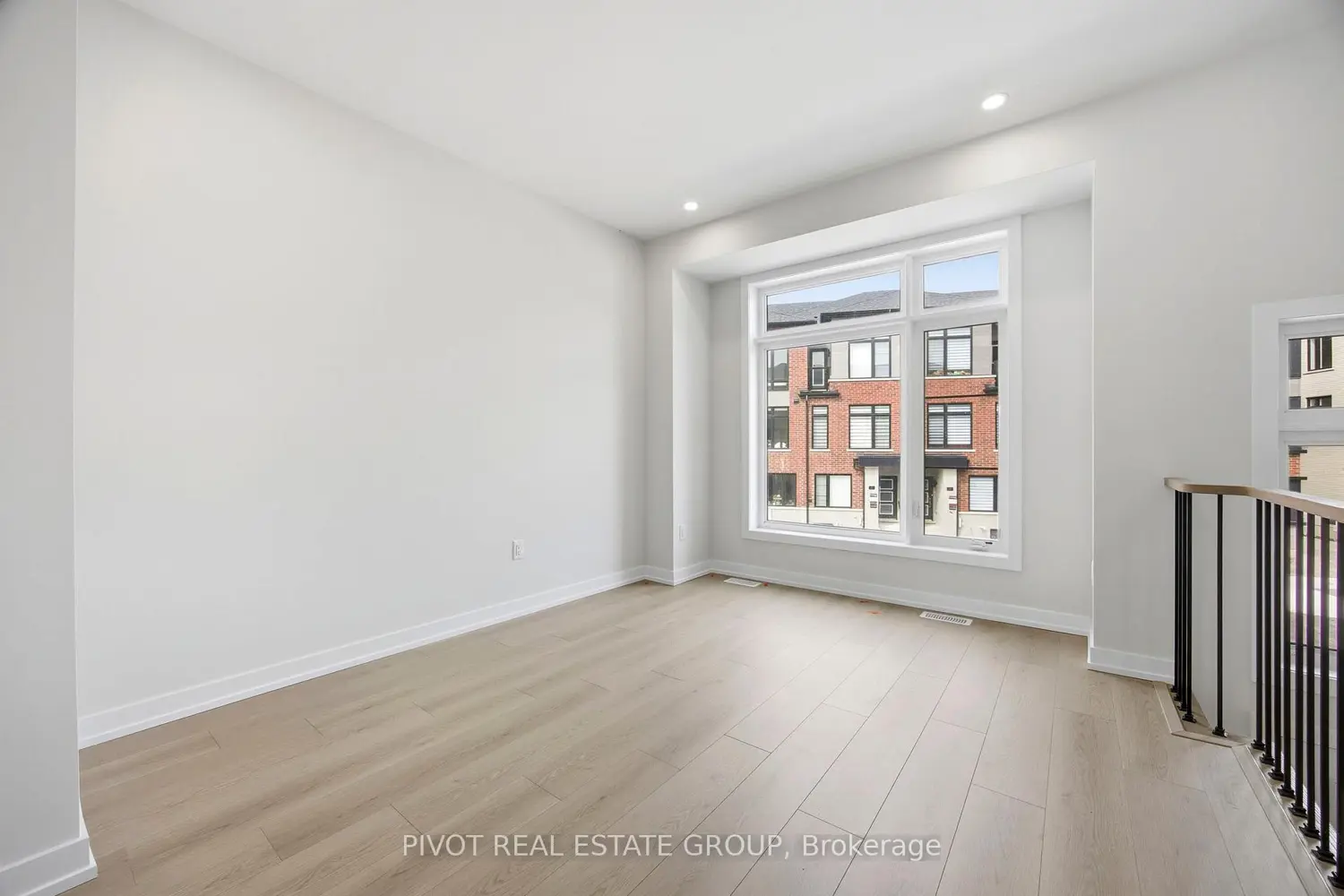 44 Observatory Way photo 2