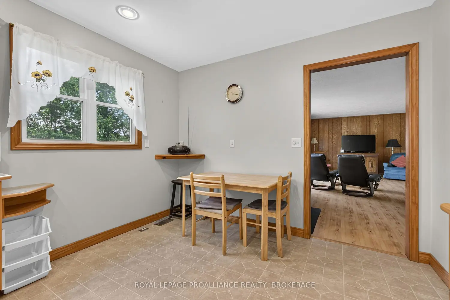 1246 Townline Road photo 5