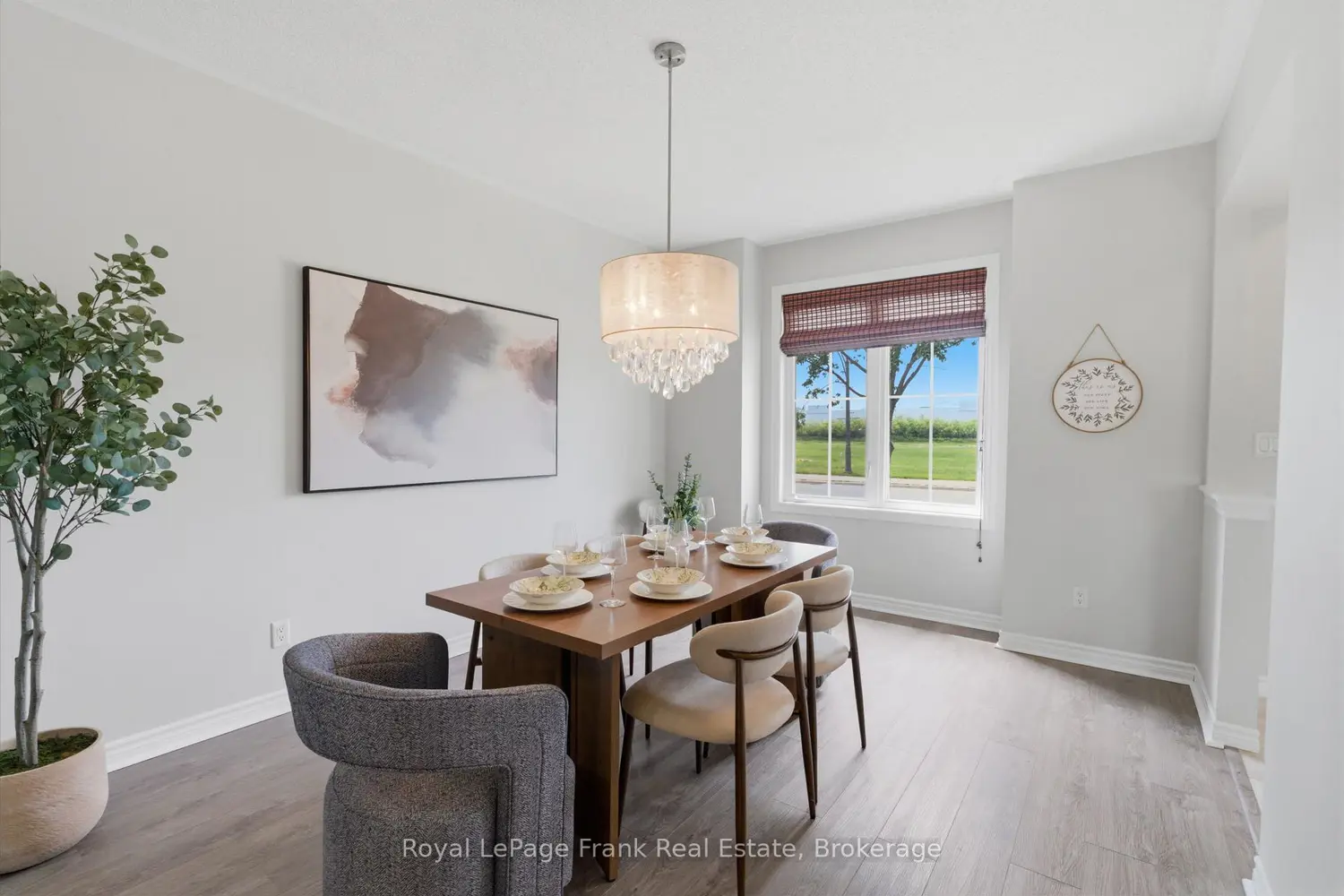 264 Brookhill Boulevard photo 4