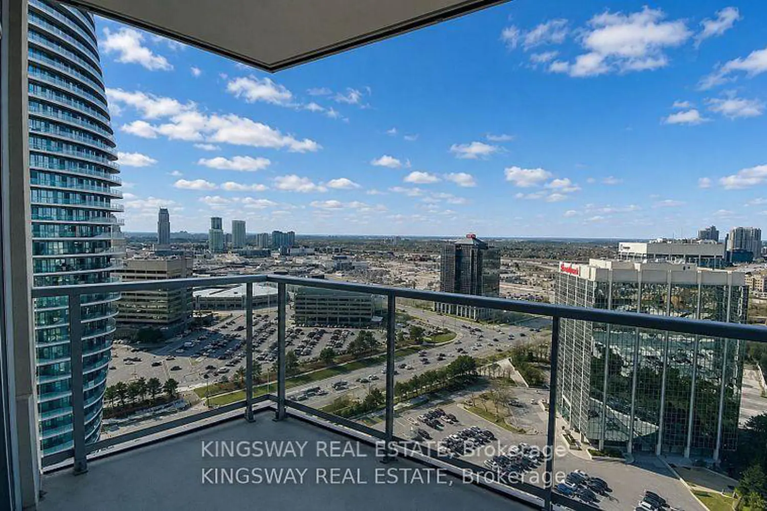 80 Absolute Avenue 2709 photo 4