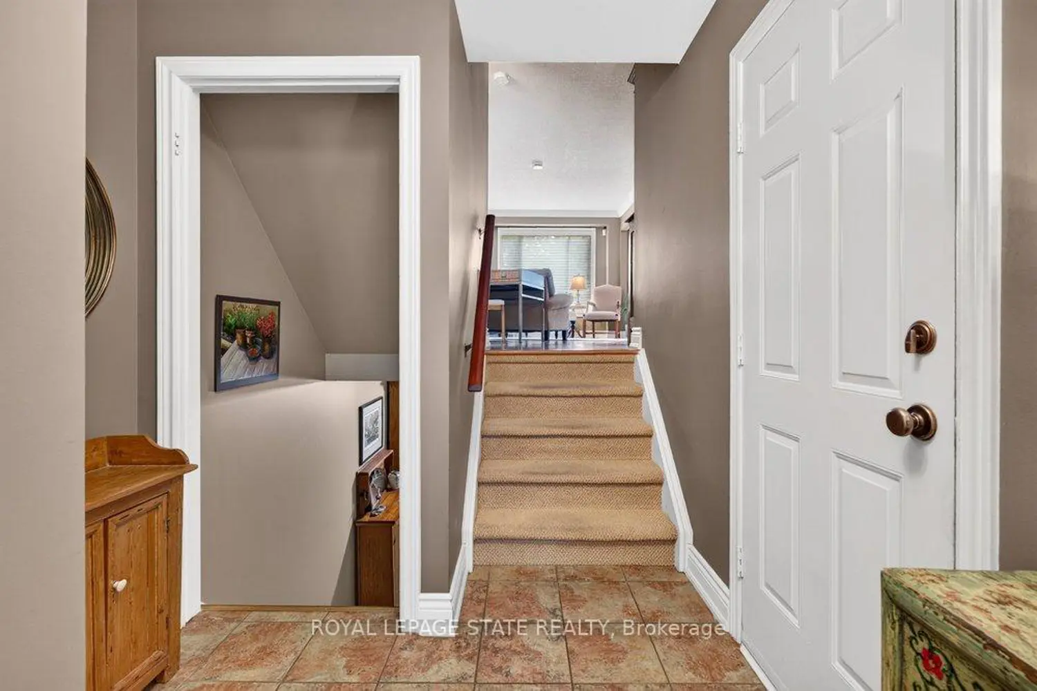 44 Frances Avenue 30 photo 4