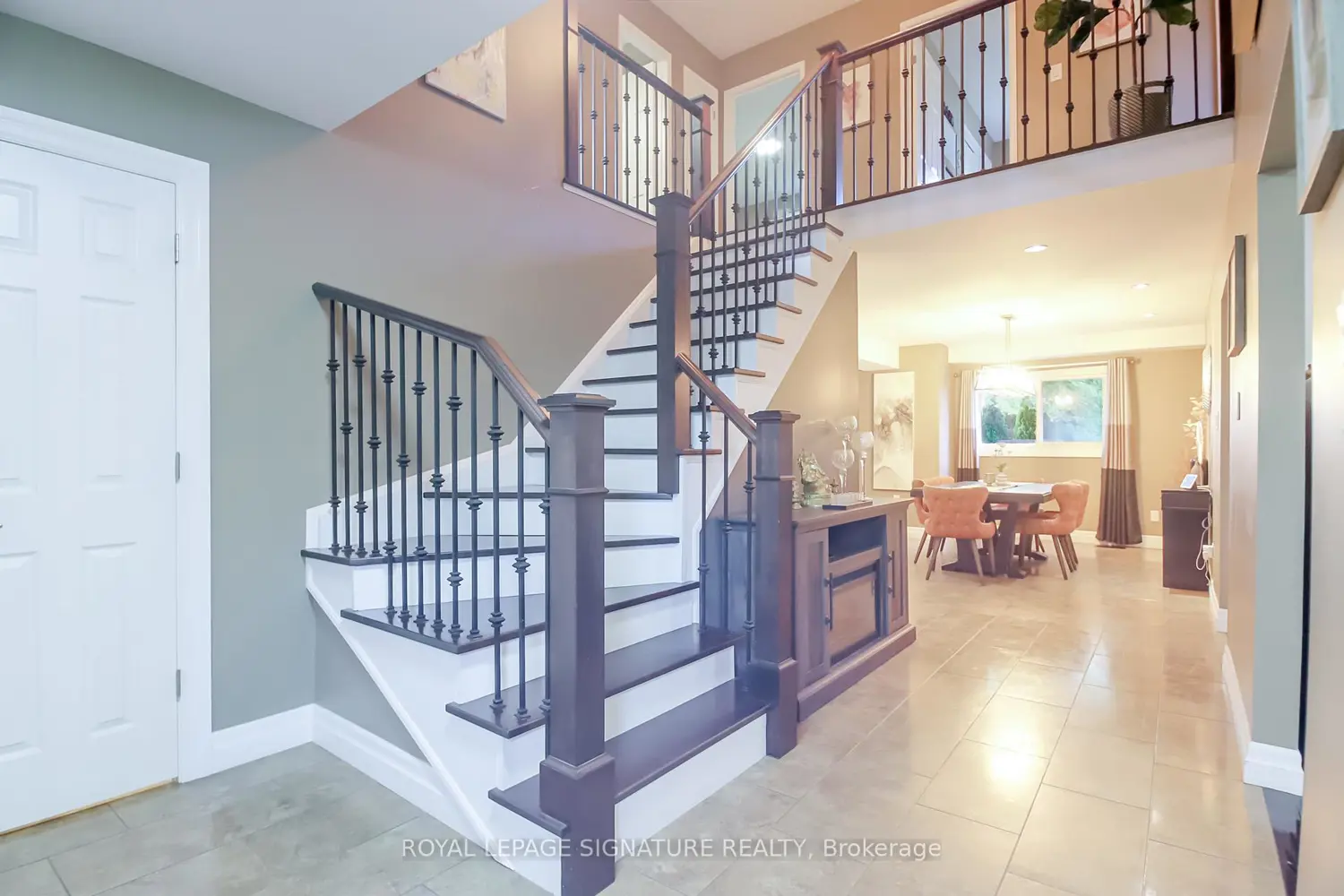 4 Upland Drive photo 5