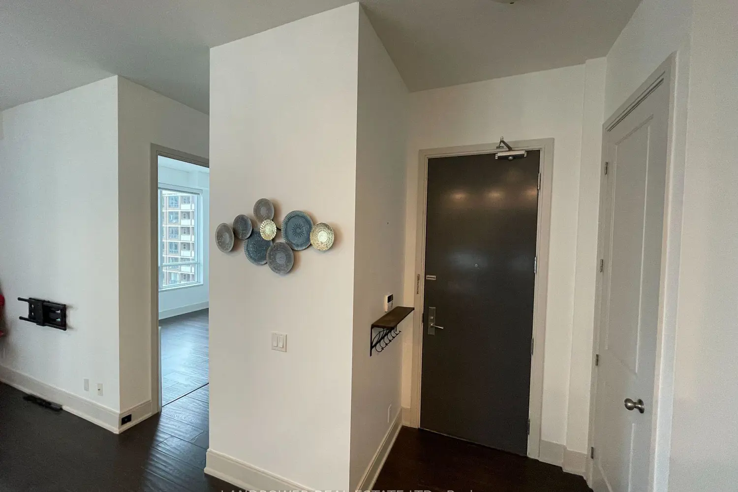 21 Balmuto Street 1501 photo 5