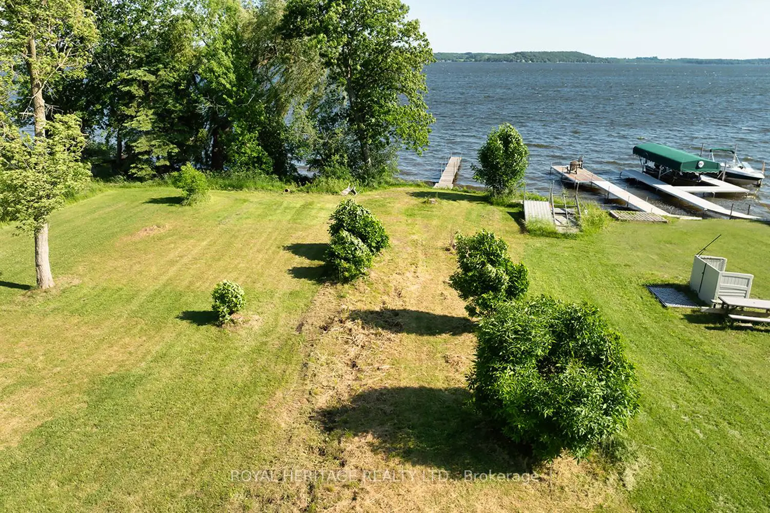 556 North Shore Drive photo 5