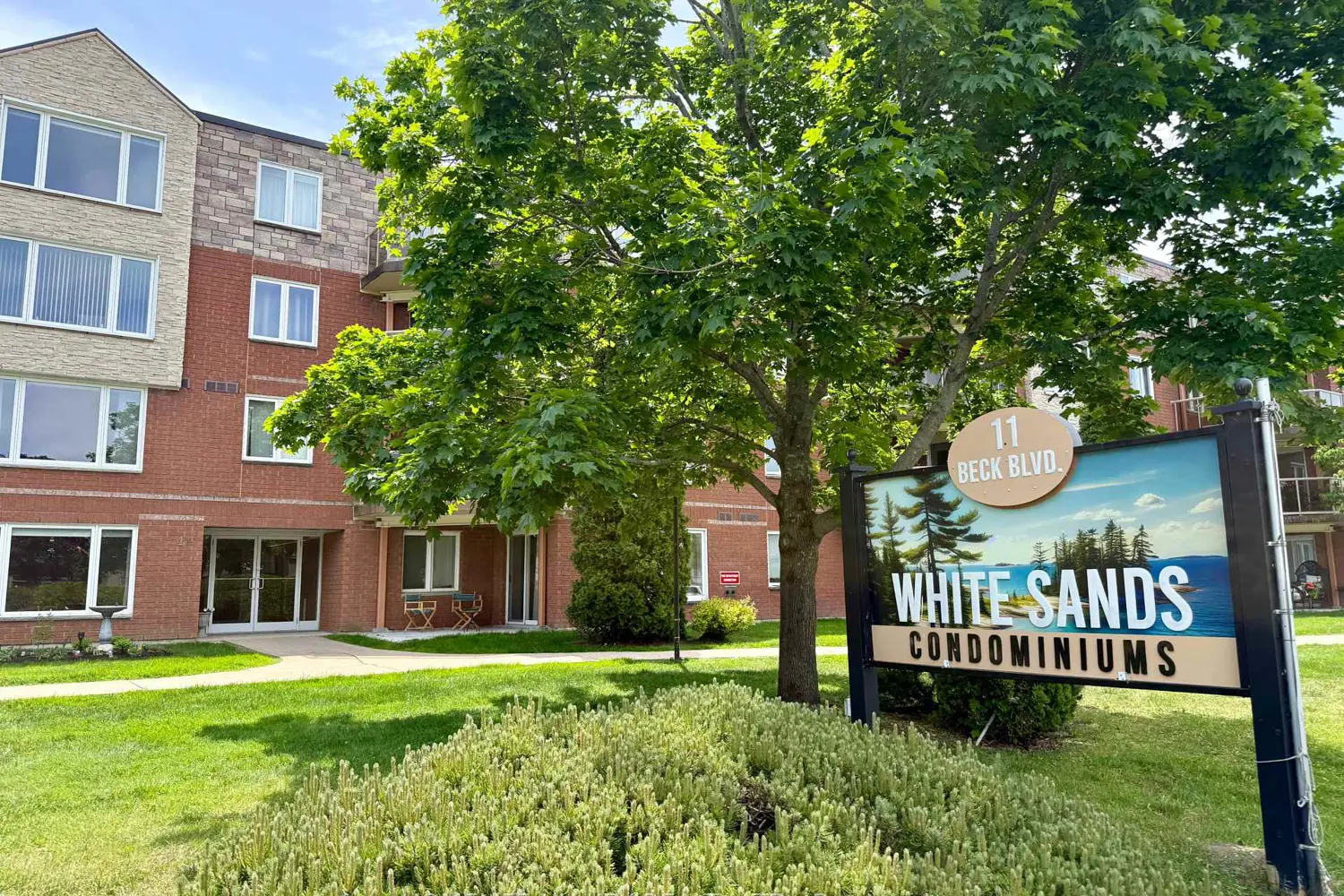 11 Beck Boulevard 108