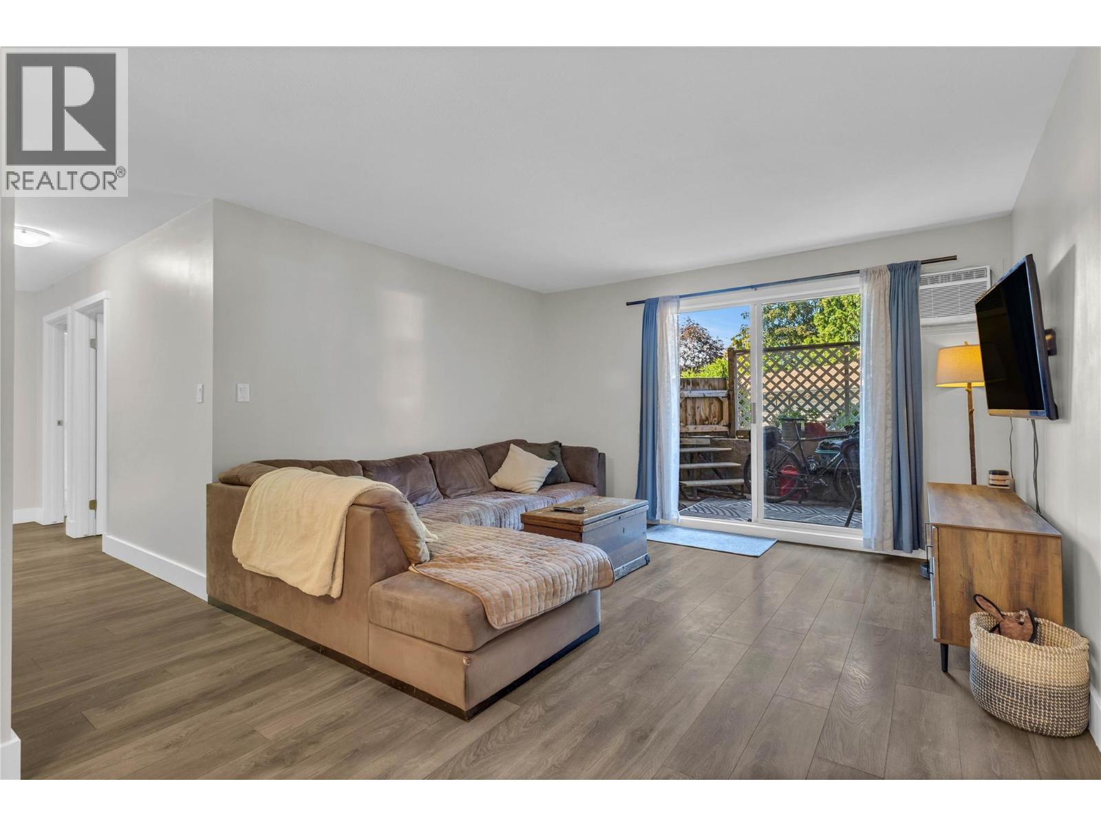 186-3854 Gordon Drive, Kelowna, BC, V1W3G5