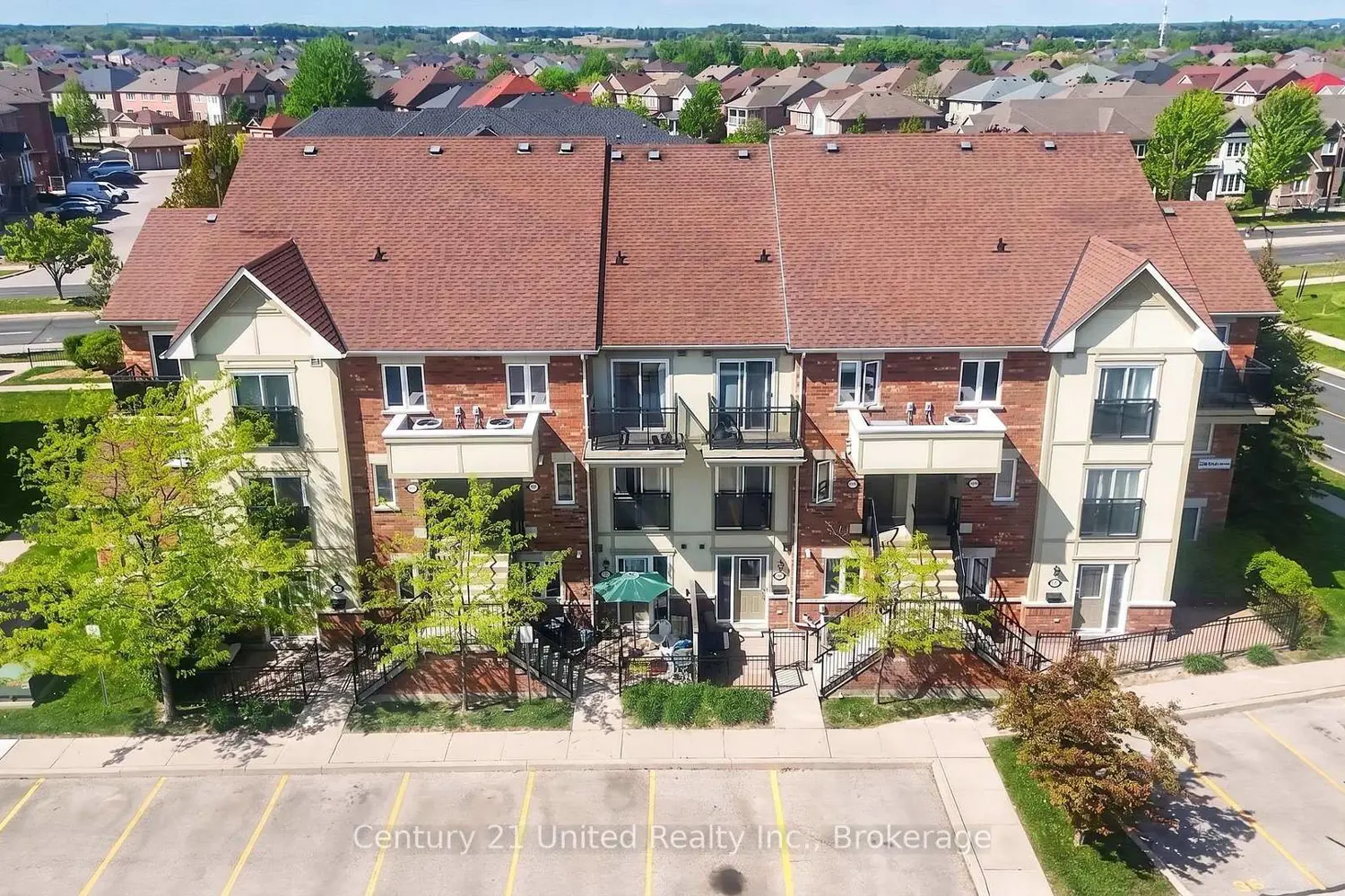 2285 Bur Oak Avenue 30