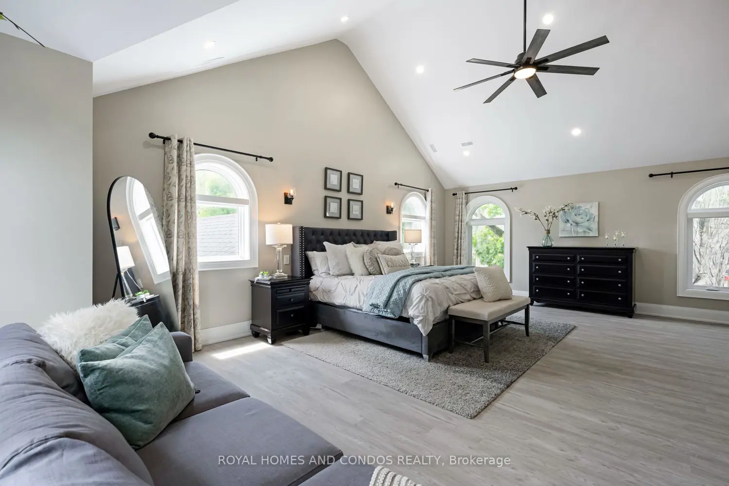 15 - 17 York Street