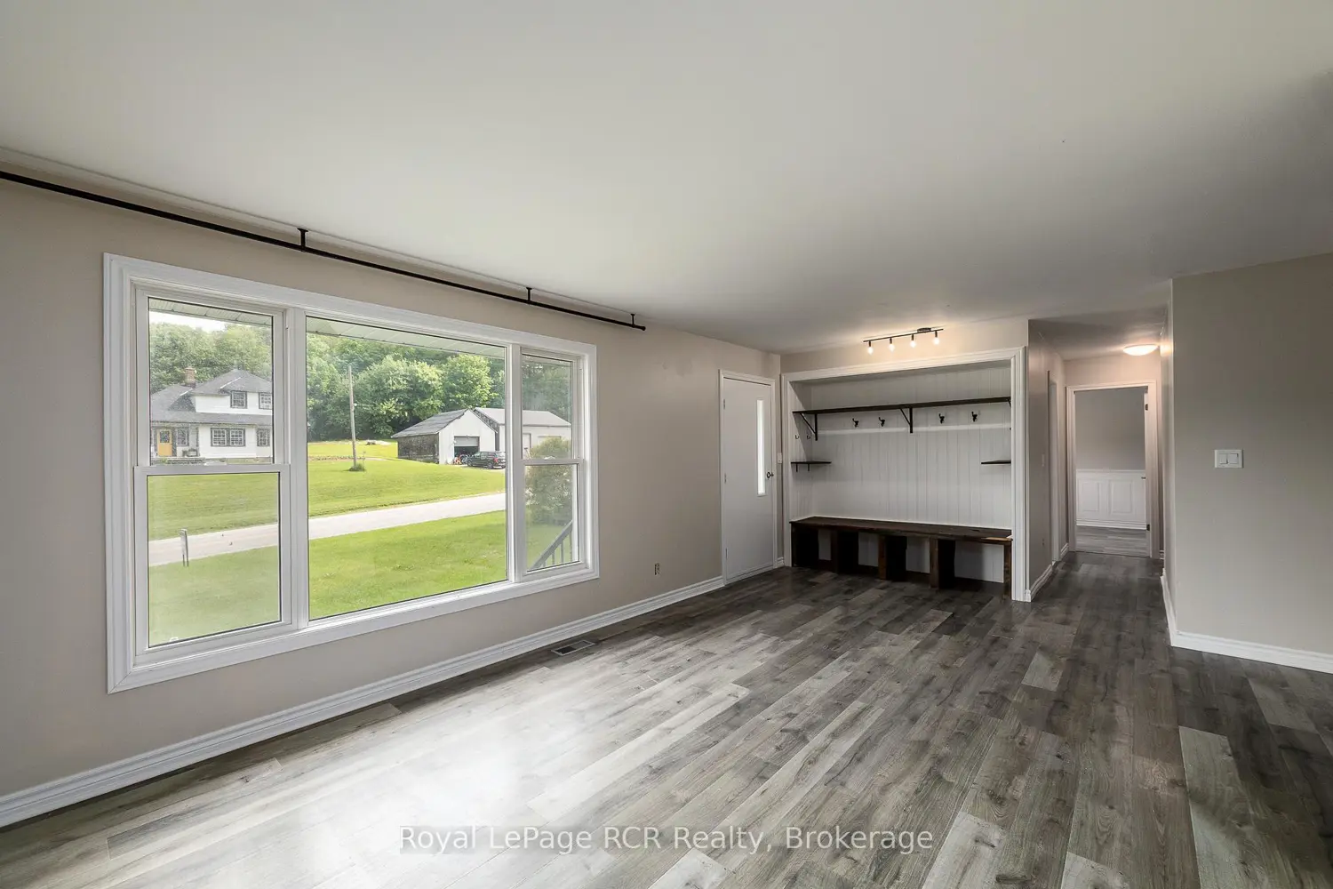 405014 Grey Road 4 photo 3