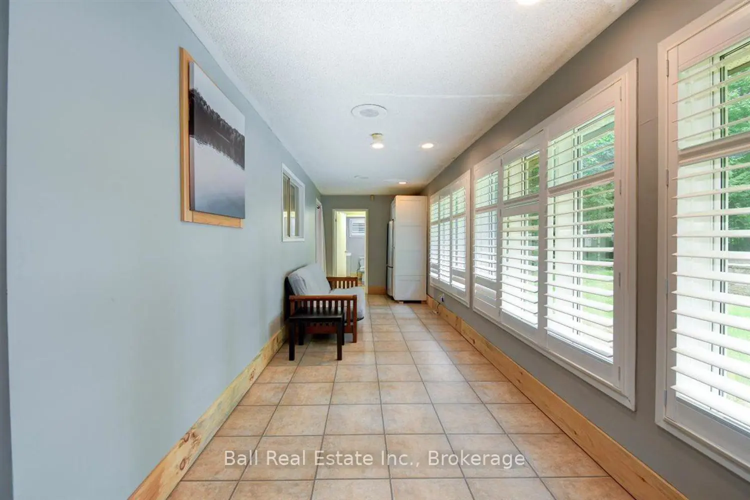611 Skene Road photo 3