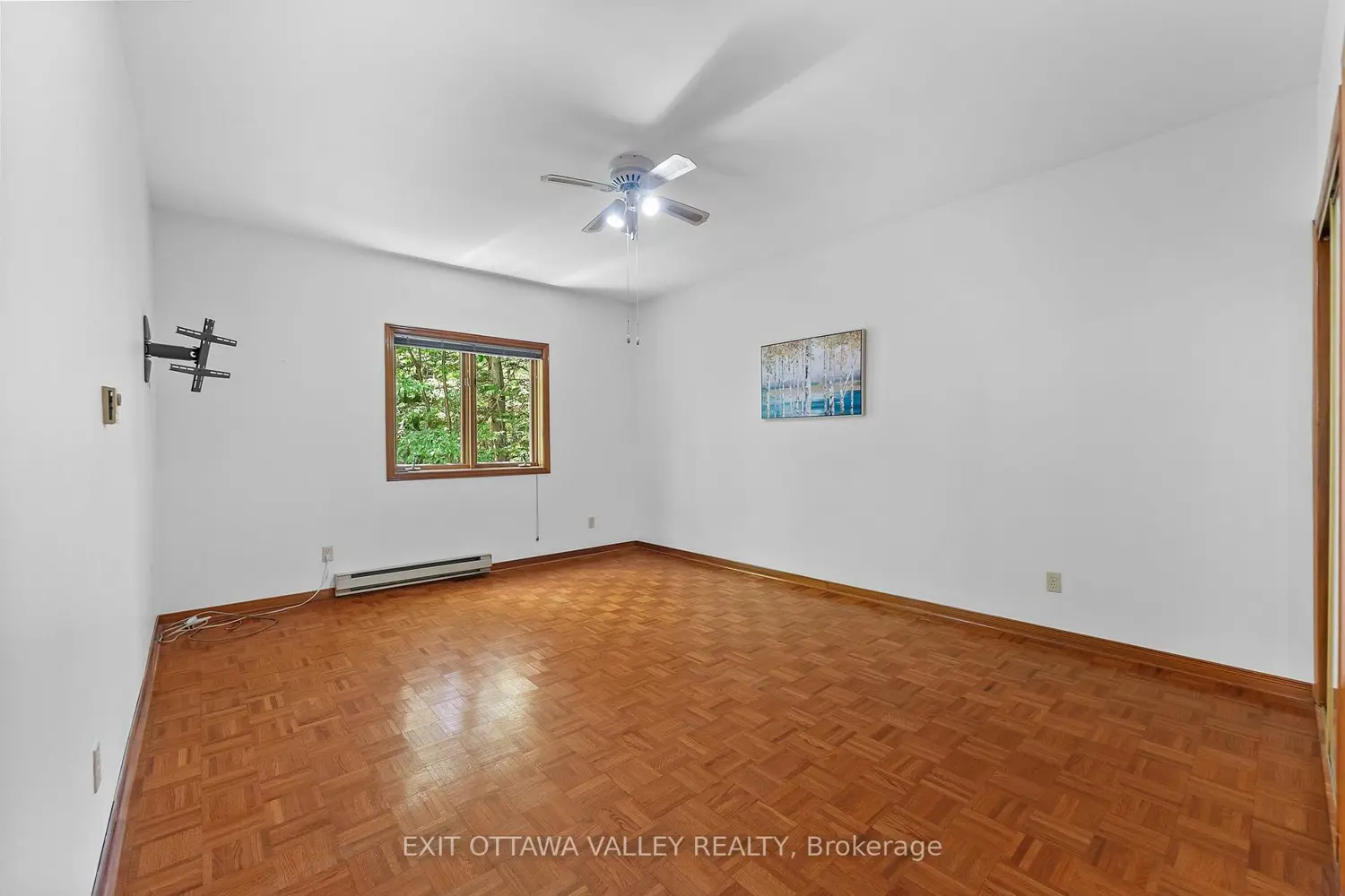 107 Harvey Creek Road photo 3