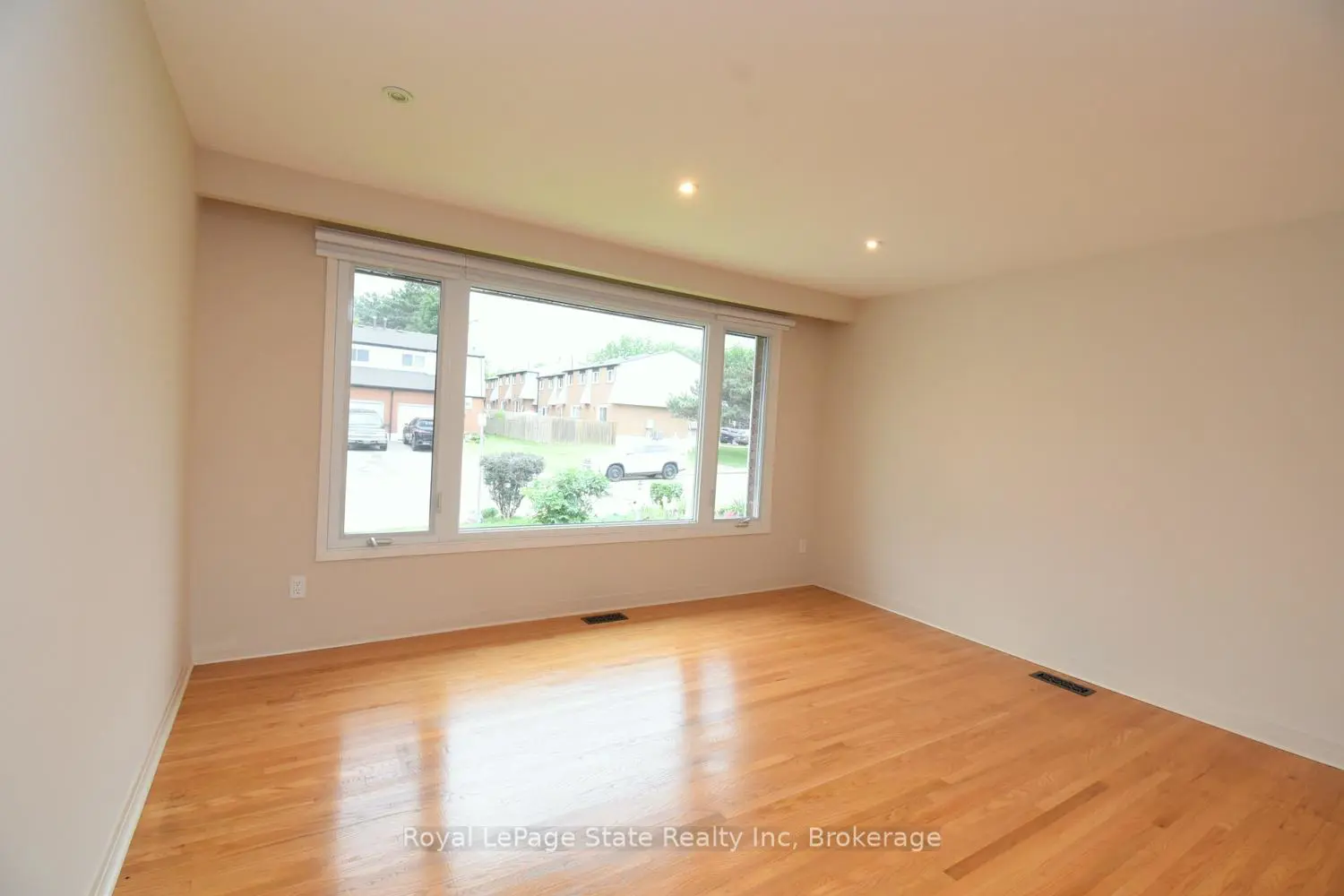 68 Tindale Court photo 5