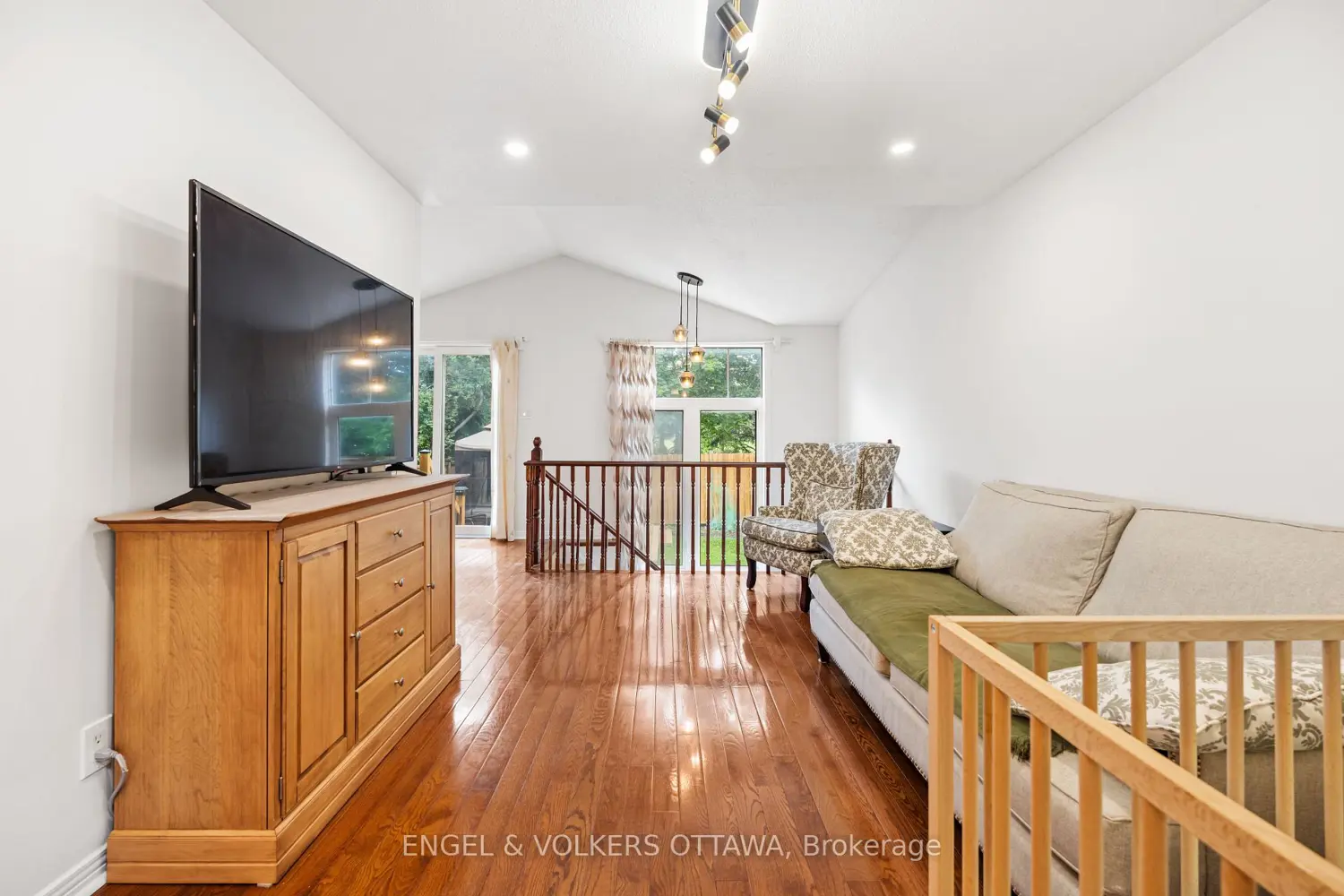 18 Cambray Lane photo 5