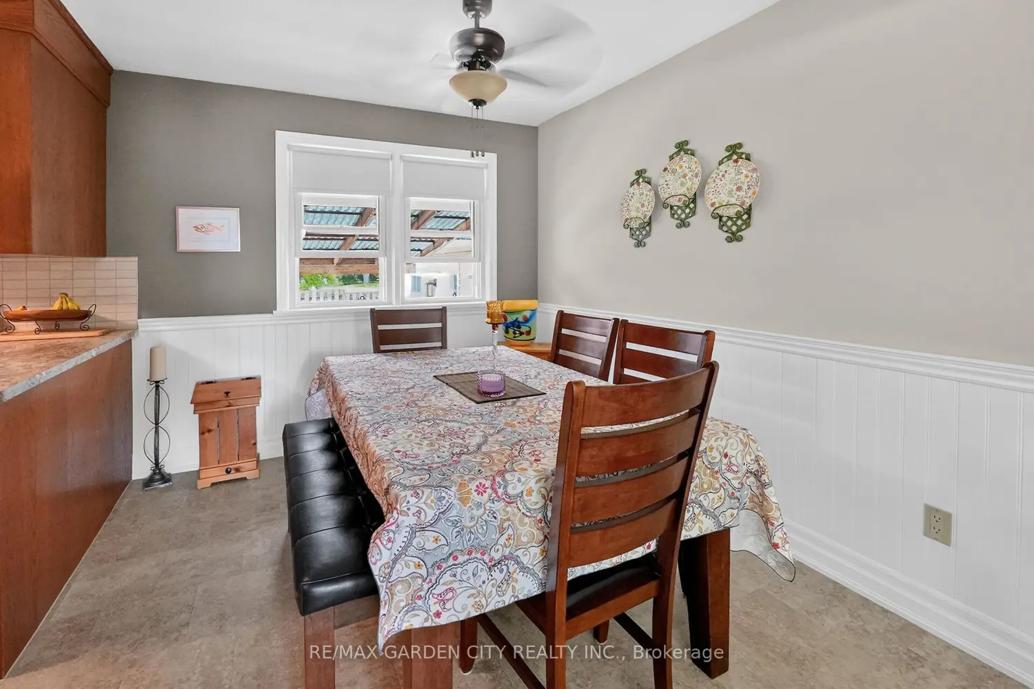 519 Bunting Road photo 5
