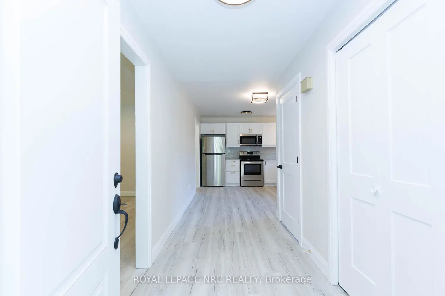 3265 Addison Avenue photo 2