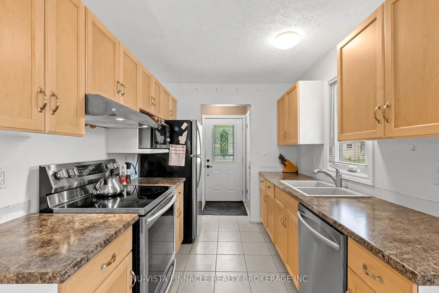 71 Melanie Drive photo 3